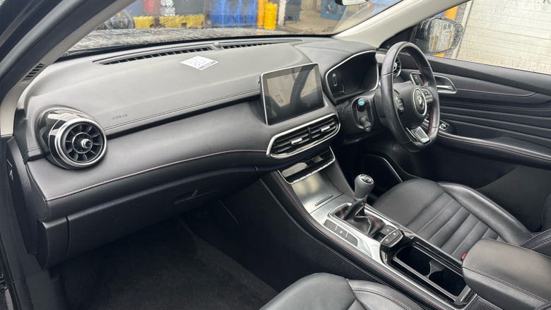 MG Hs 1.5 T-GDI Exclusive 5dr Petrol Hatchback